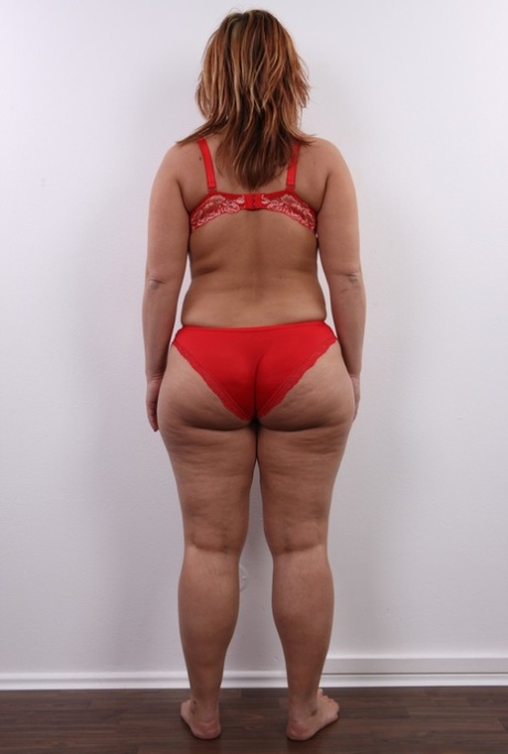 hyper fat naked photo