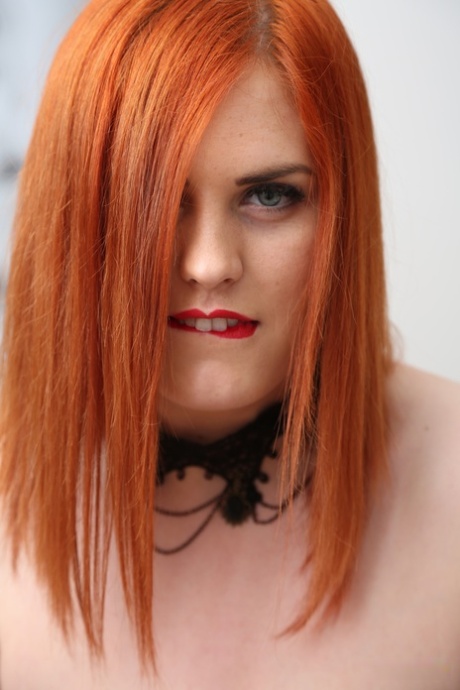 Alexsis Faye star erotic photo