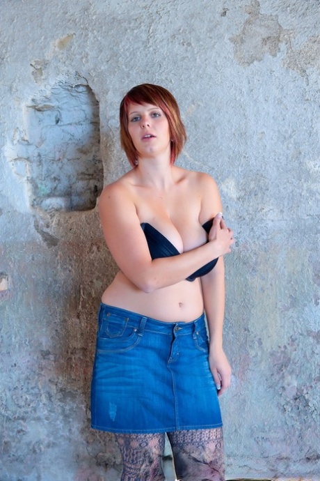 extra thick art naked galleries