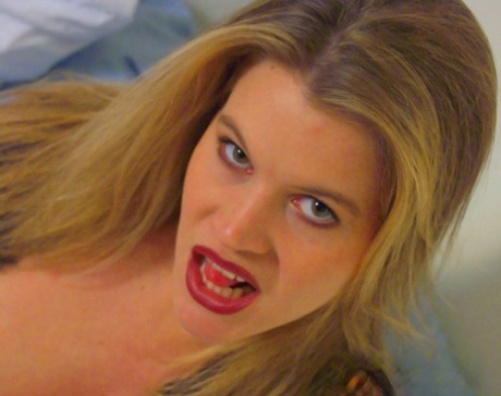 bbw solo fingering adult photos