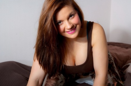 fat girl shaved pussy hot porn picture