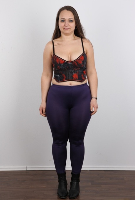 curvy dwarf free sexy pics
