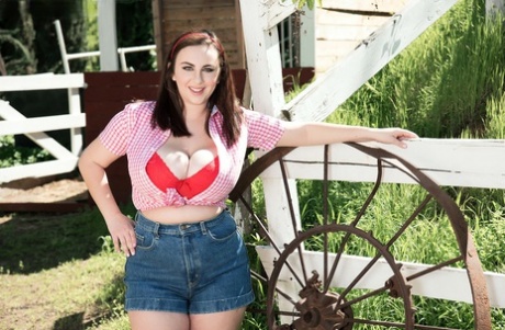 bbw amatuer xxx model angel hot image