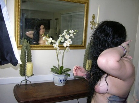 curvy amateur naked on bed beautiful nude pic