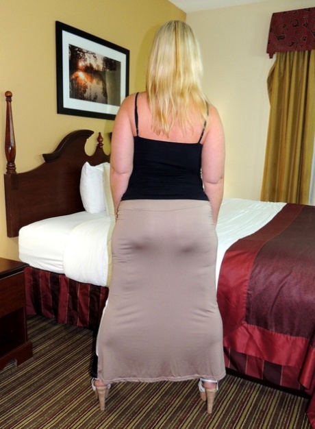 white girl big booty backshots exclusive pic
