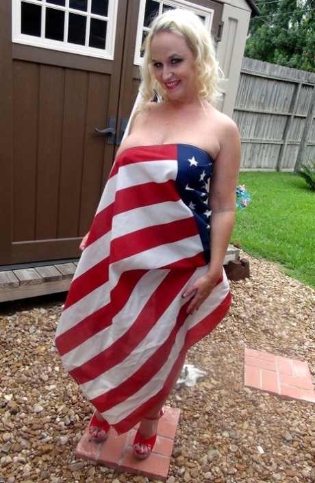 thicc white girl big ass nudes image