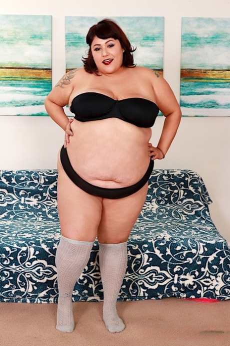 curvy girl missionary sex in hairy pussy alpha porno free galleries