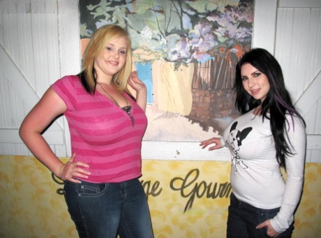 thick blonde mommy sex pic
