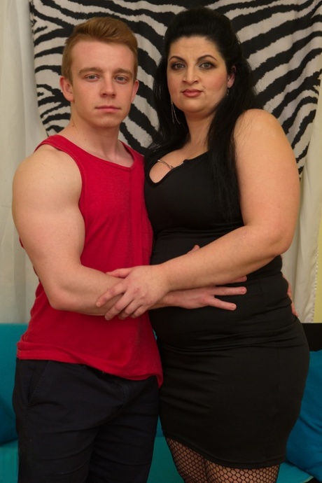 double fisting and champagne bottle fucked bbw beautiful nude pics