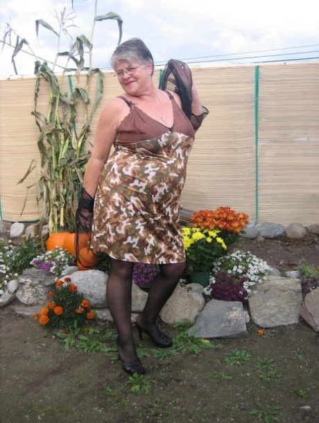 bbw lingerie masturbation hot nude photos