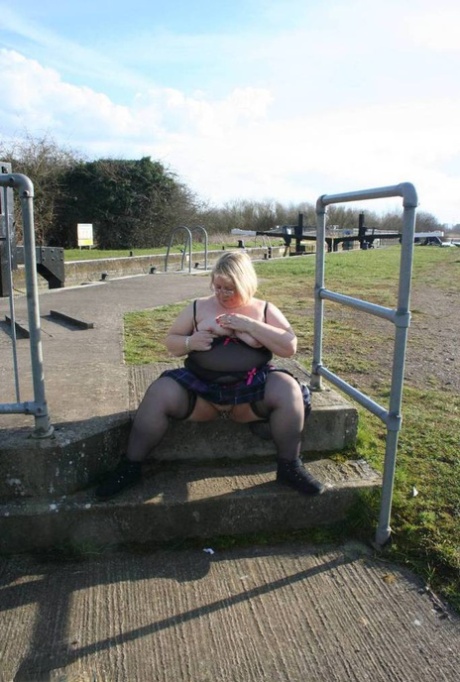 bbw apron belly nice archive