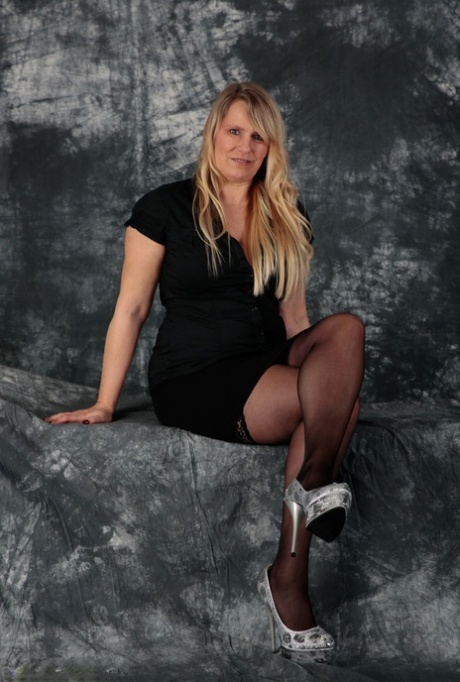 bbw fart wrestling hot sexy gallery