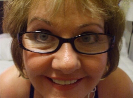 pale chubby fire bush new porno free naked photos