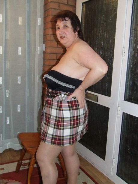 busty bbw cougar porno pics