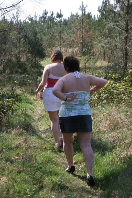 Curvy Claire high quality model gallery