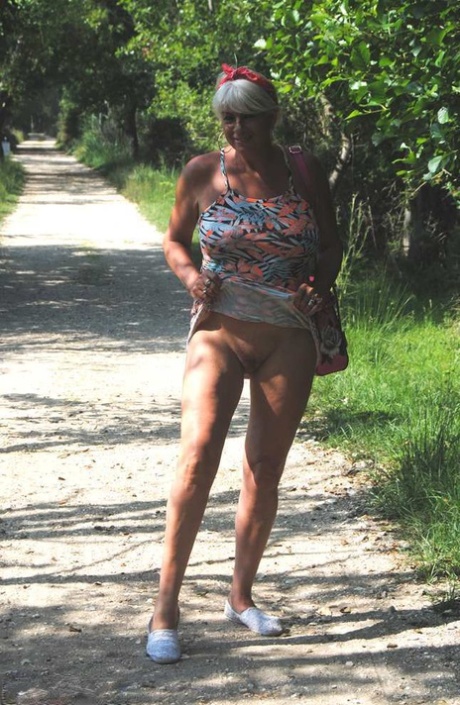 black bbw backshot nude pictures