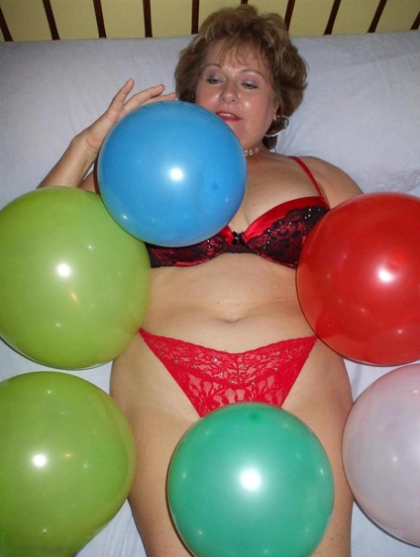 i like it nice n thick with latina hottie marlene ochoa hot naked img