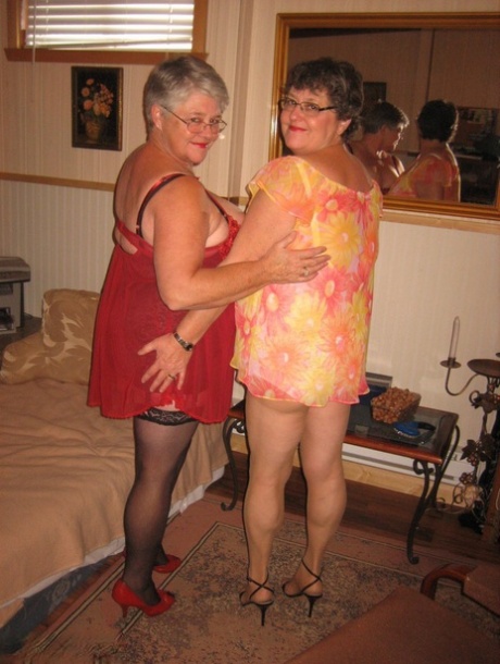bbw vpl art naked img