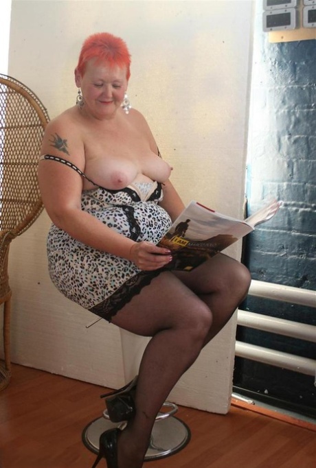 heavy plump busty bitches porno pic
