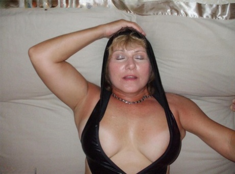 chubby women cum shots nudes pictures