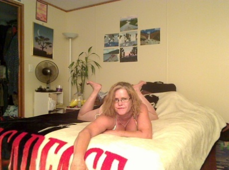 fat ass taking the dick sexy pictures