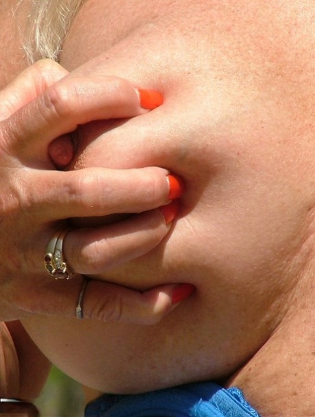 fat wife fucking outdoors pornographic img