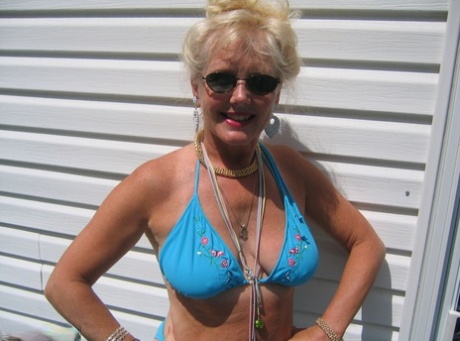 slutload kinky chubby milfs porn picture