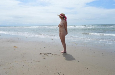 milf bbw mature bikini top pictures