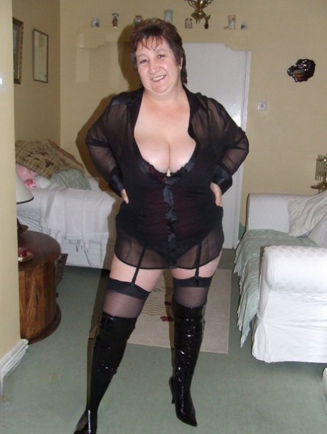 nice peruvian naked curvy women adult image