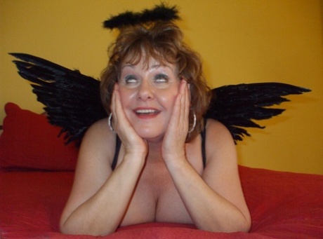 bbw masturbating with help nudes gallery