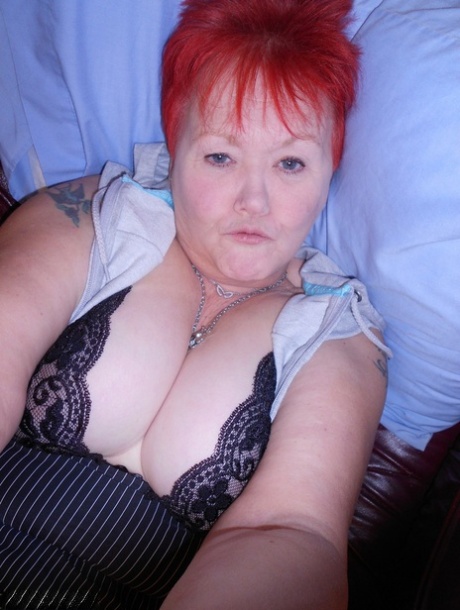 sloppy oral job and a perfect fuck session from curvy teen nice photo
