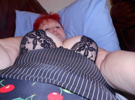 big ass blonde gets her face down and ass up in the air free nude pics