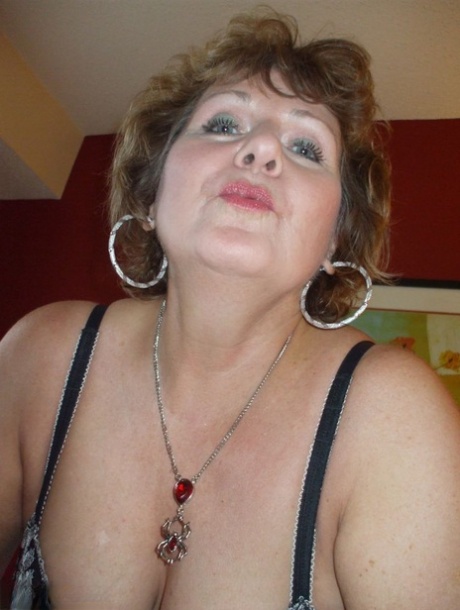 chubby hot sex first time nudes photo
