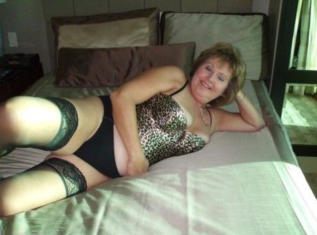 bbw lesbian stars nude img