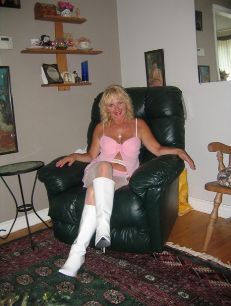 titziana bbw huge breasts porn image