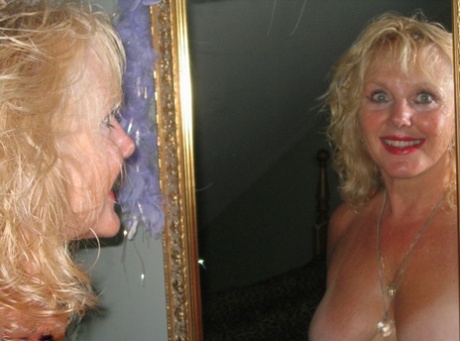 chubby mom anal small tits sex pictures