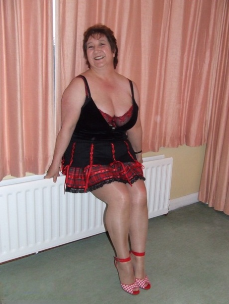 bbw granny upskirt free nude image