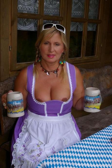 bbw courtney art nude galleries