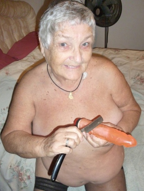 bbw double fisting naked gallery