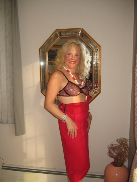chubby housewife dolly naught is swallowing some dick beautiful nude gallery