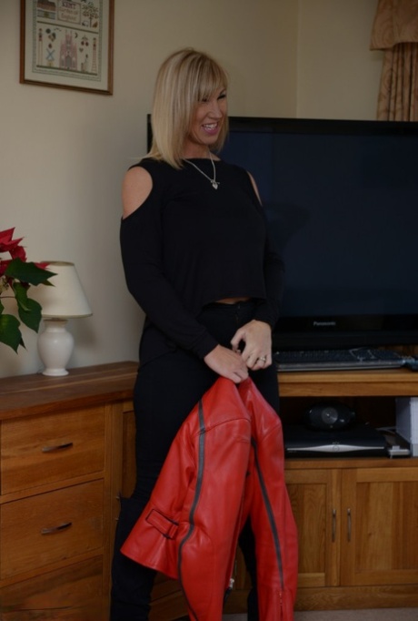 big curvy mature art xxx pics