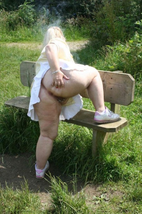 homemade amateur curvy mature free naked pictures