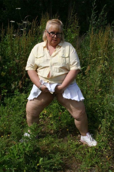 curvy witch bbw art naked picture