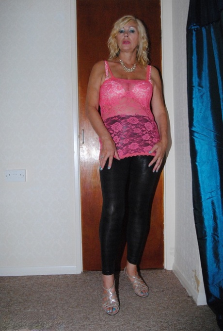 thick mom stuck beautiful nude pics