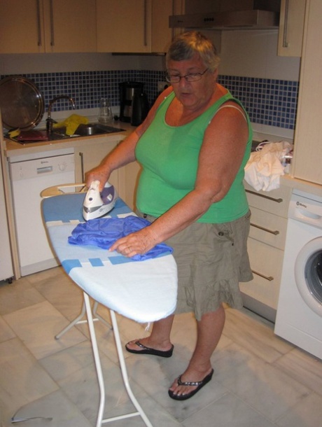Grandma Libby art actress pics