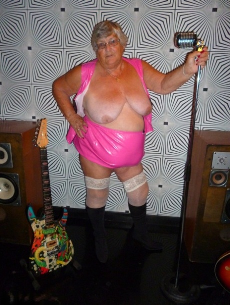 curvy blondie hot porn img