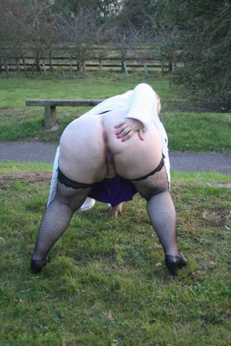 thick christmas hot naked img