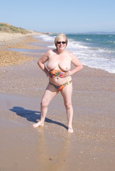 fat round booty sexy naked image