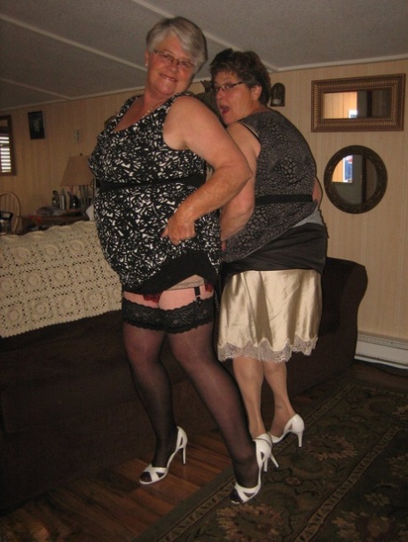 fat thong free xxx photo
