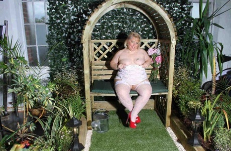 nevaeh night bbw art porn archive